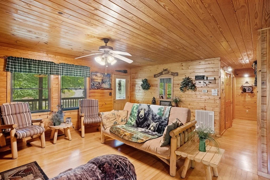Photo of 1524 Gregory Way