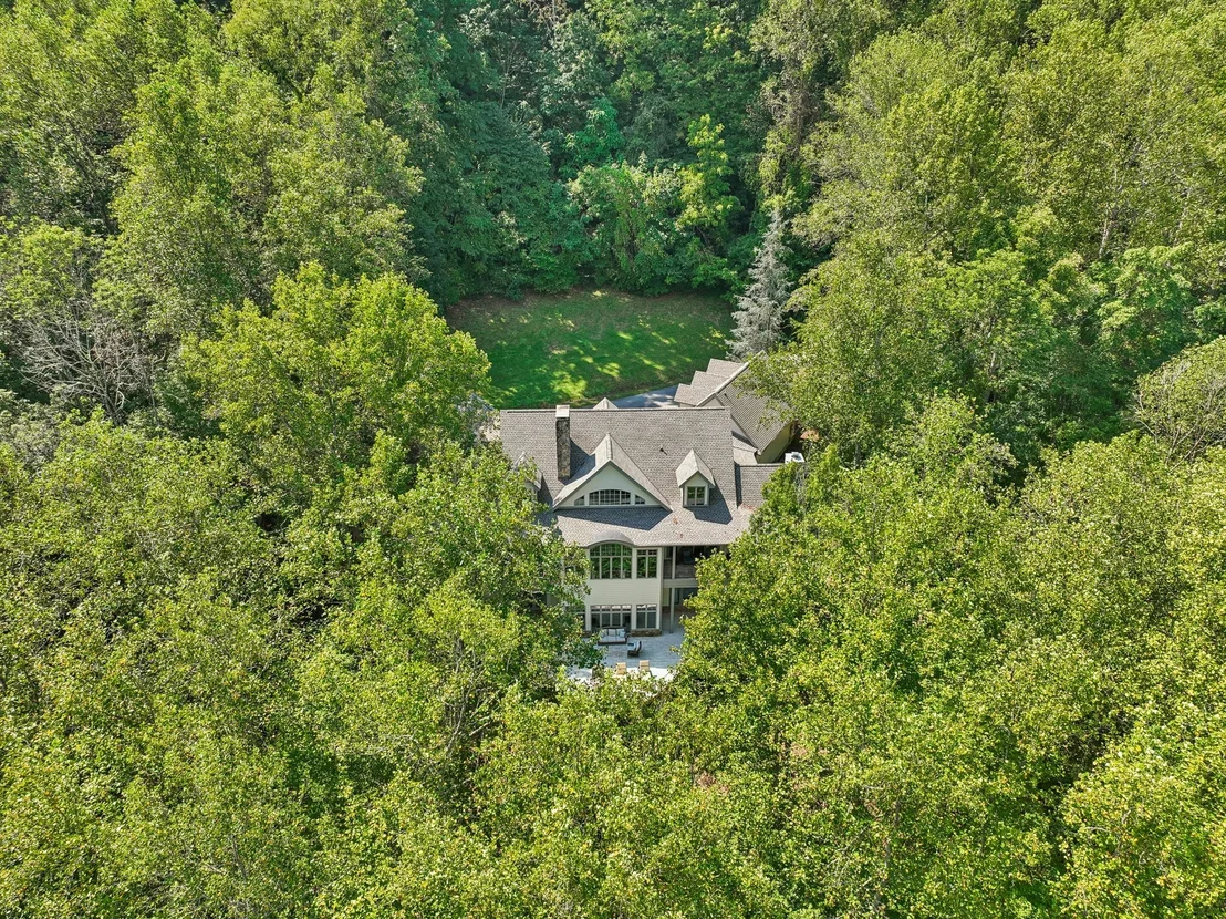 Photo of 2304 Backbone Rd