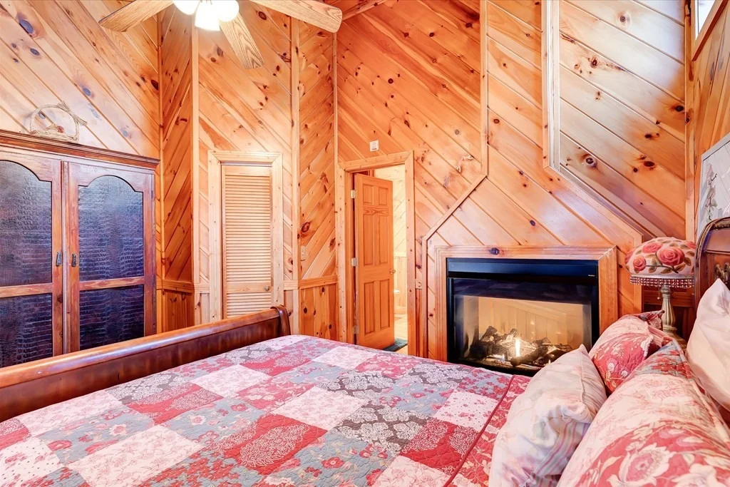 Photo of 2732 PINE CREST Lane