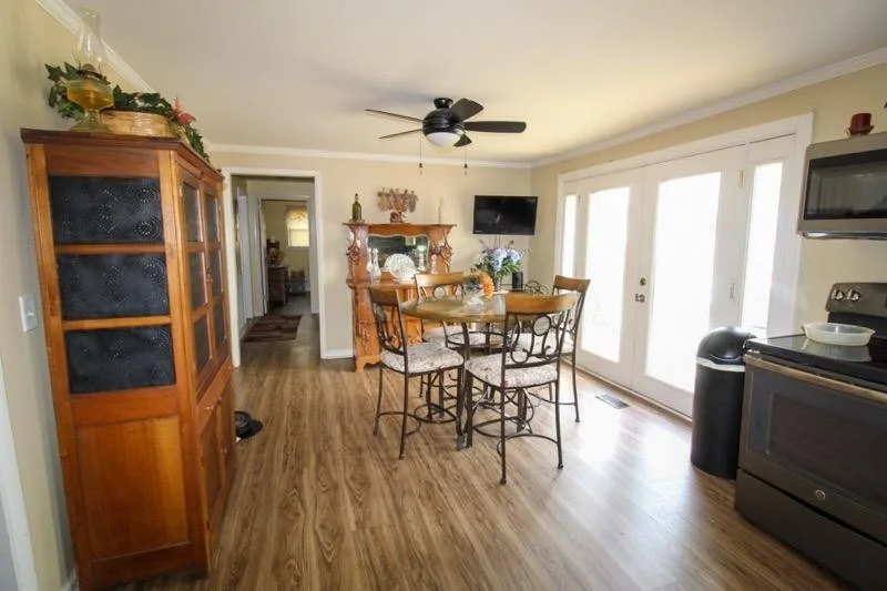 Photo of 1800 Meadowbrook Dr