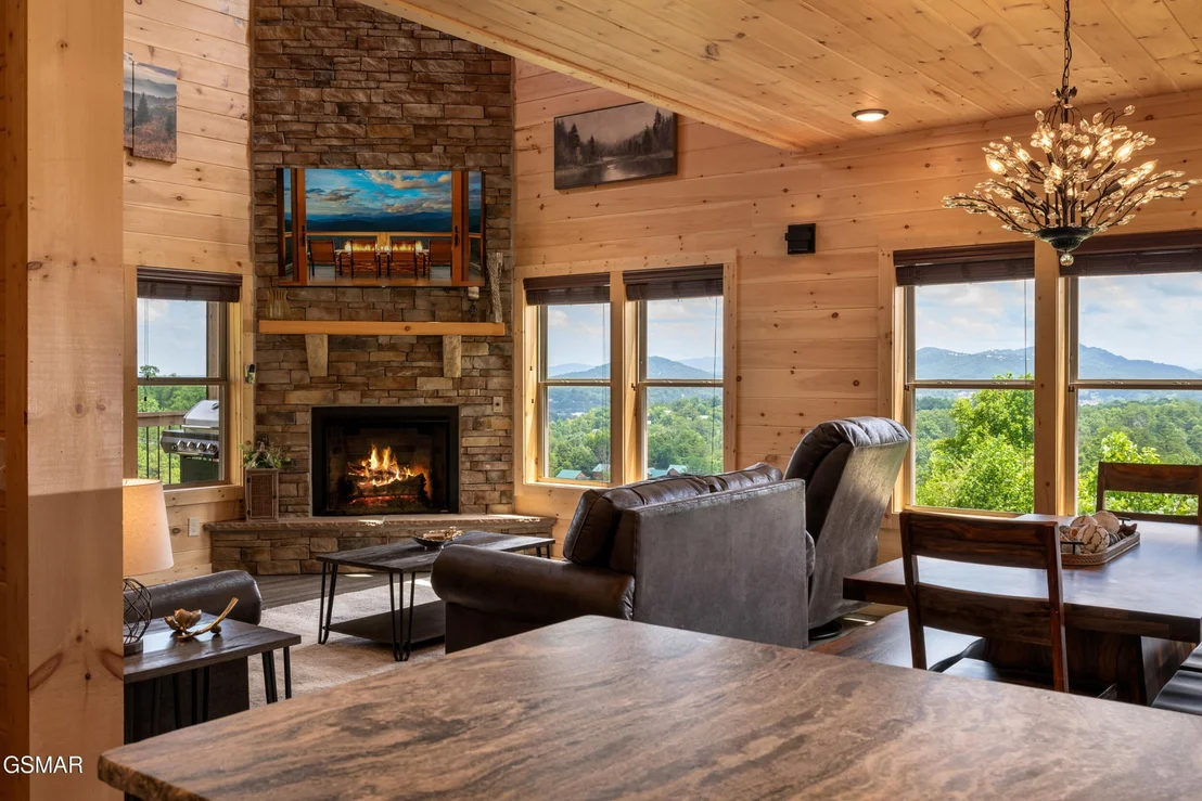 Photo of 812 Peak Lp Way