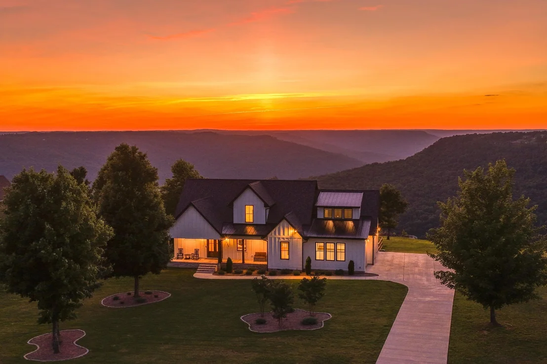 Photo of 925 Sunset Circle