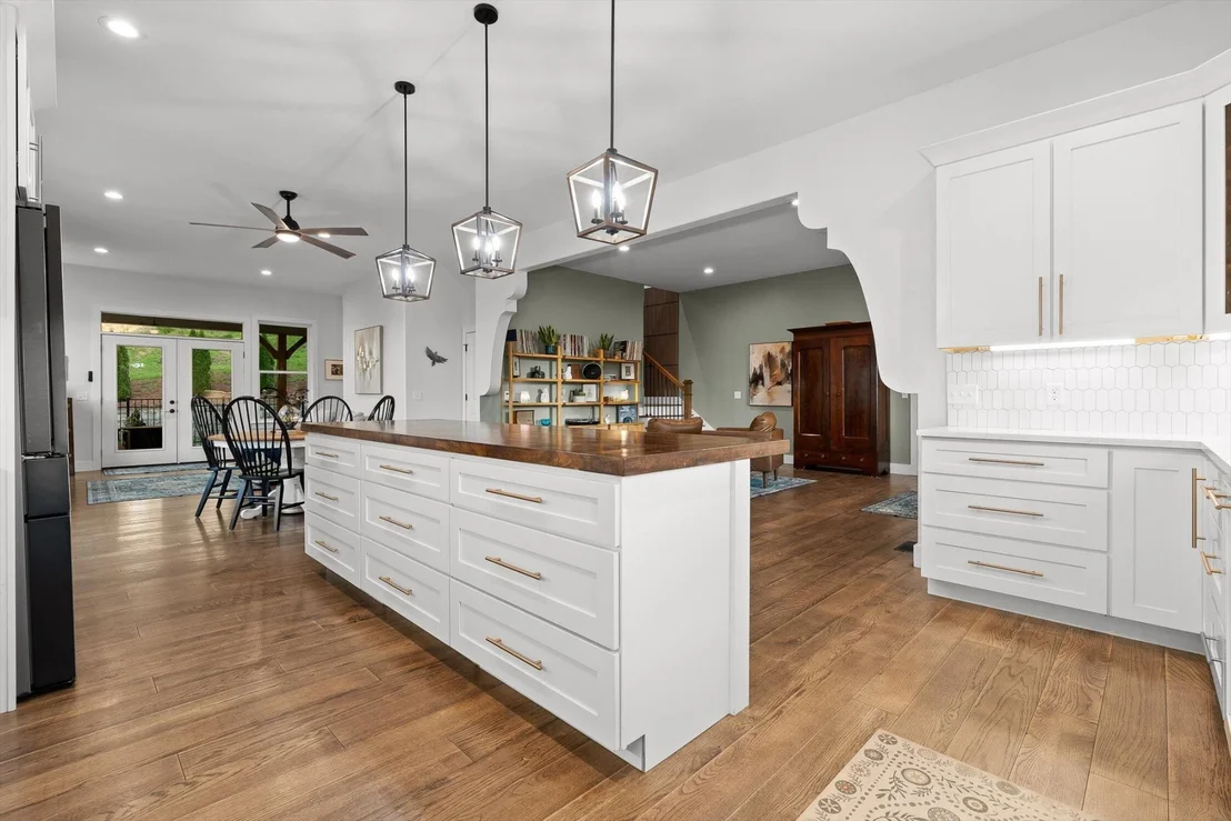 Photo of 9962 Caseview Drive