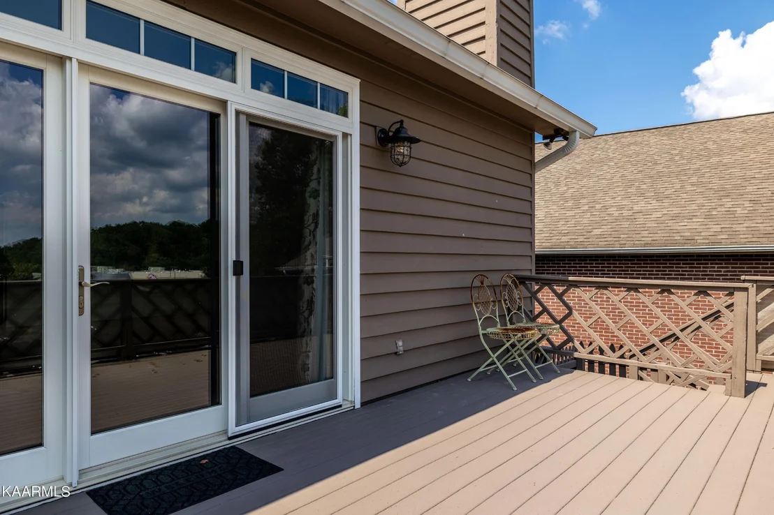 Photo of 65 Riverview Drive