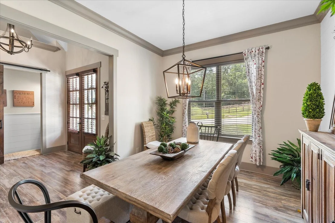Photo of 8417 Pine Ridge Road