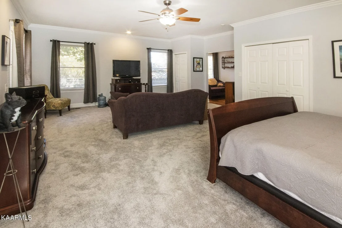 Photo of 845 Bennett Place