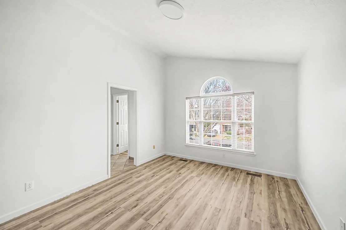 Photo of 82 Heaton Close
