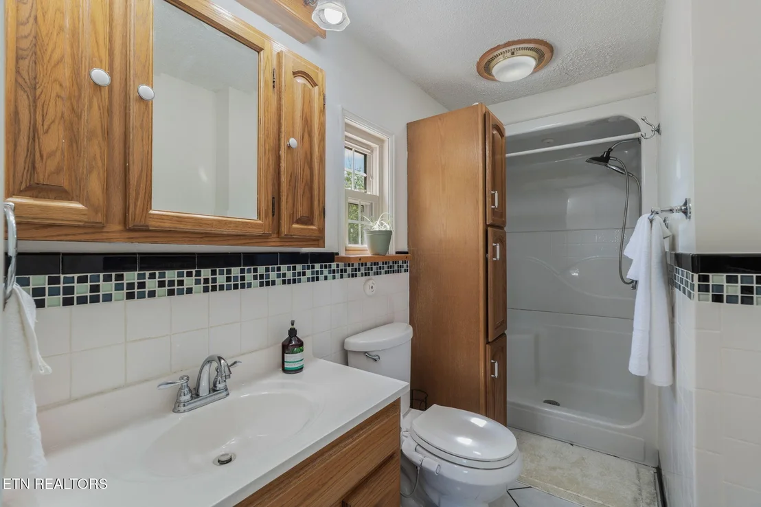 Photo of 7809 Griffith Rd