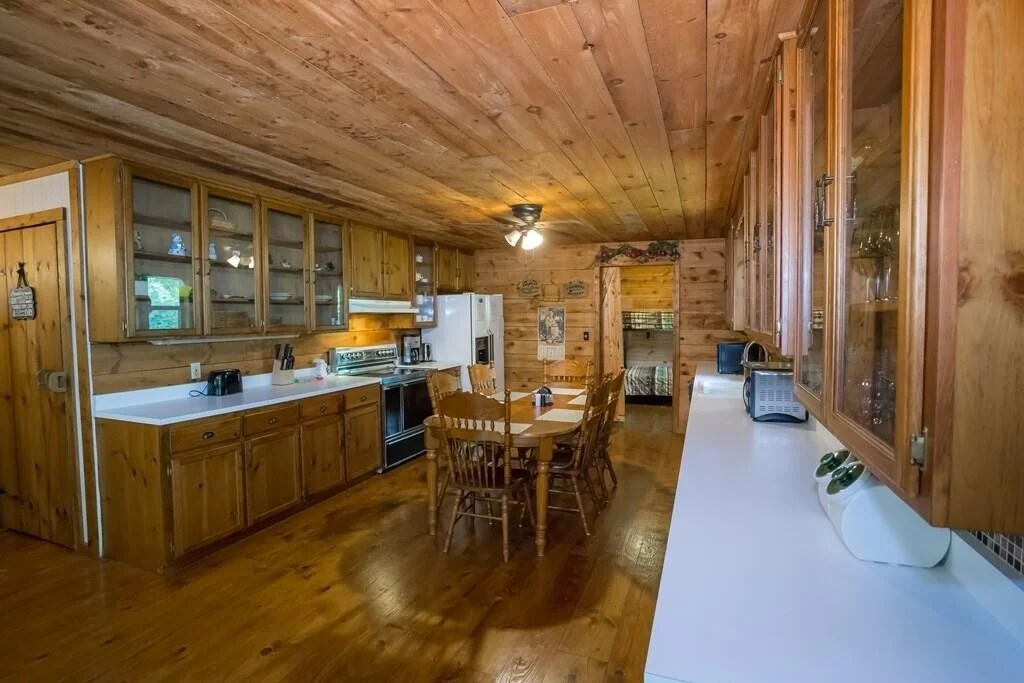 Photo of 725 Lloyd Huskey Rd