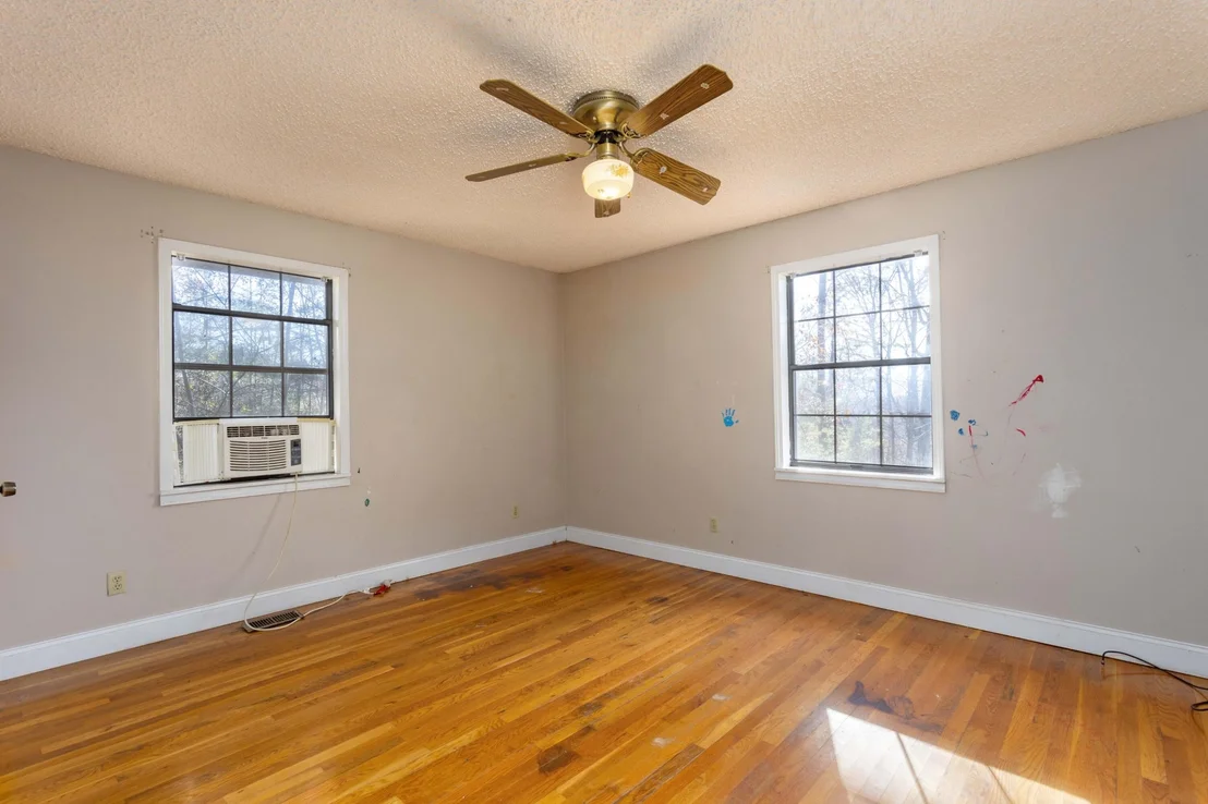 Photo of 617 Herron Road