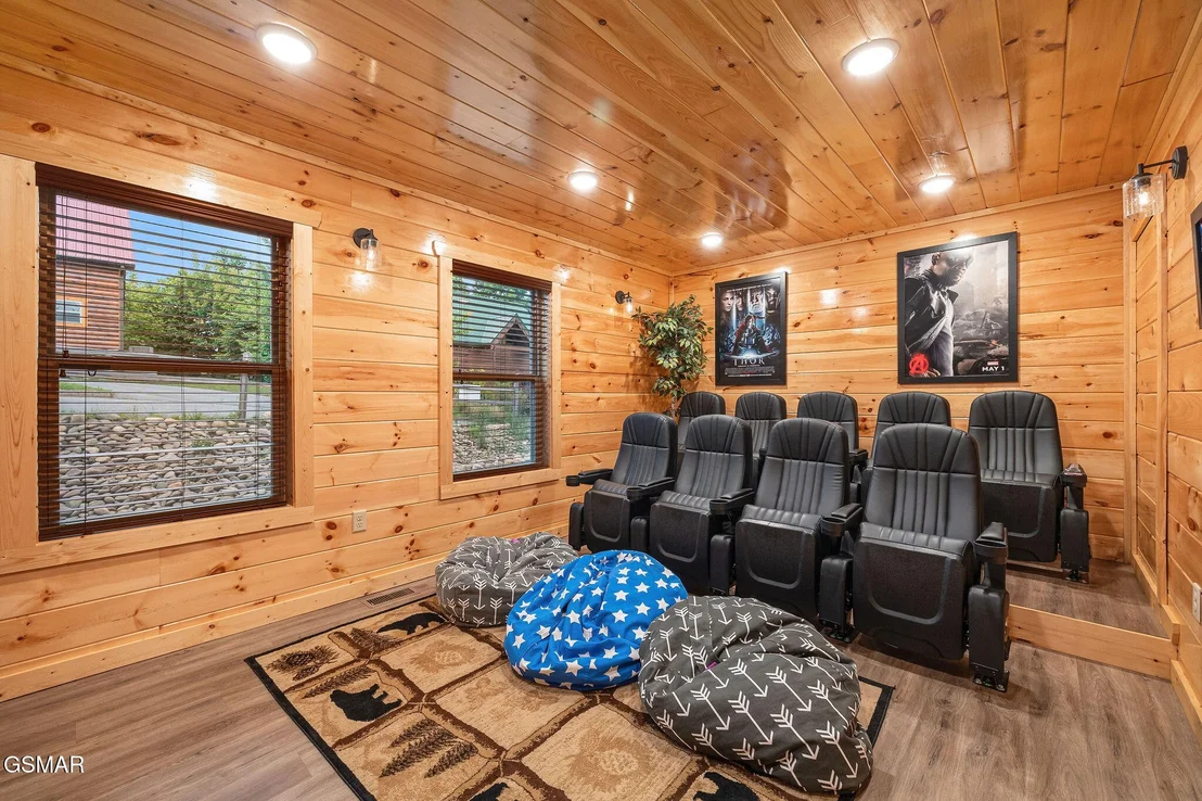 Photo of 2140 E View Drive