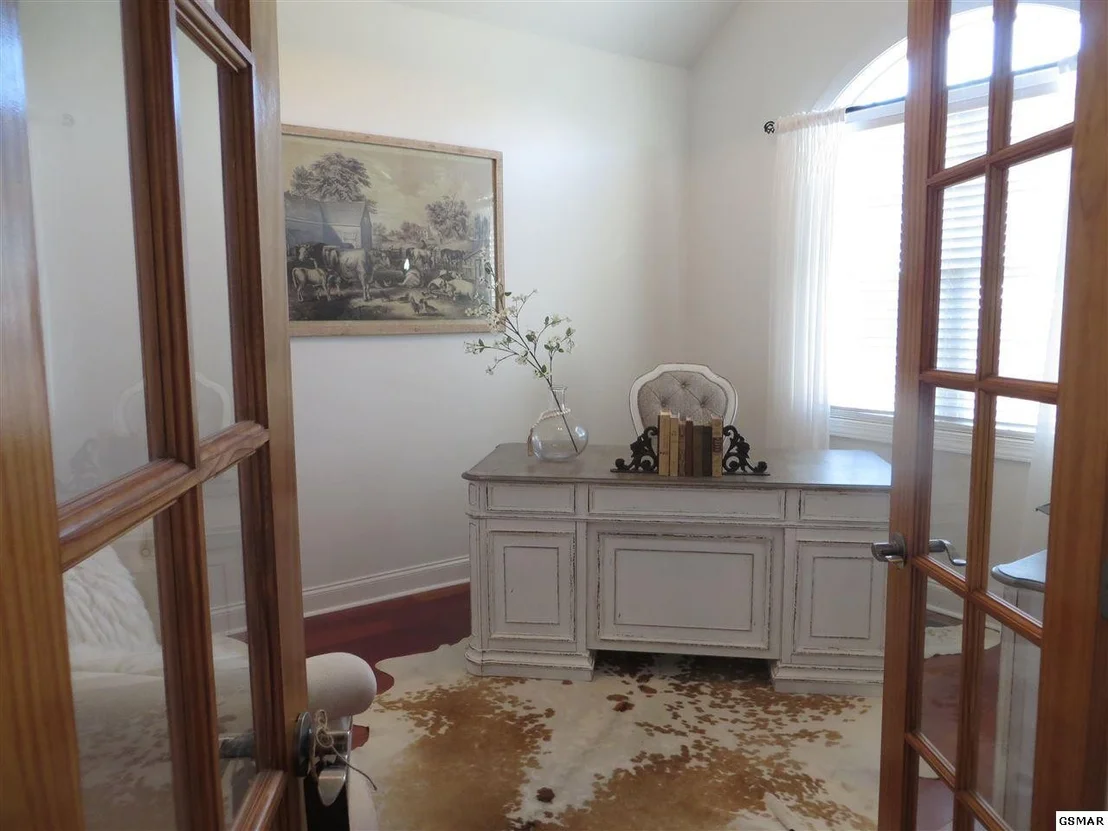 Photo of 1469 Robert Ridge