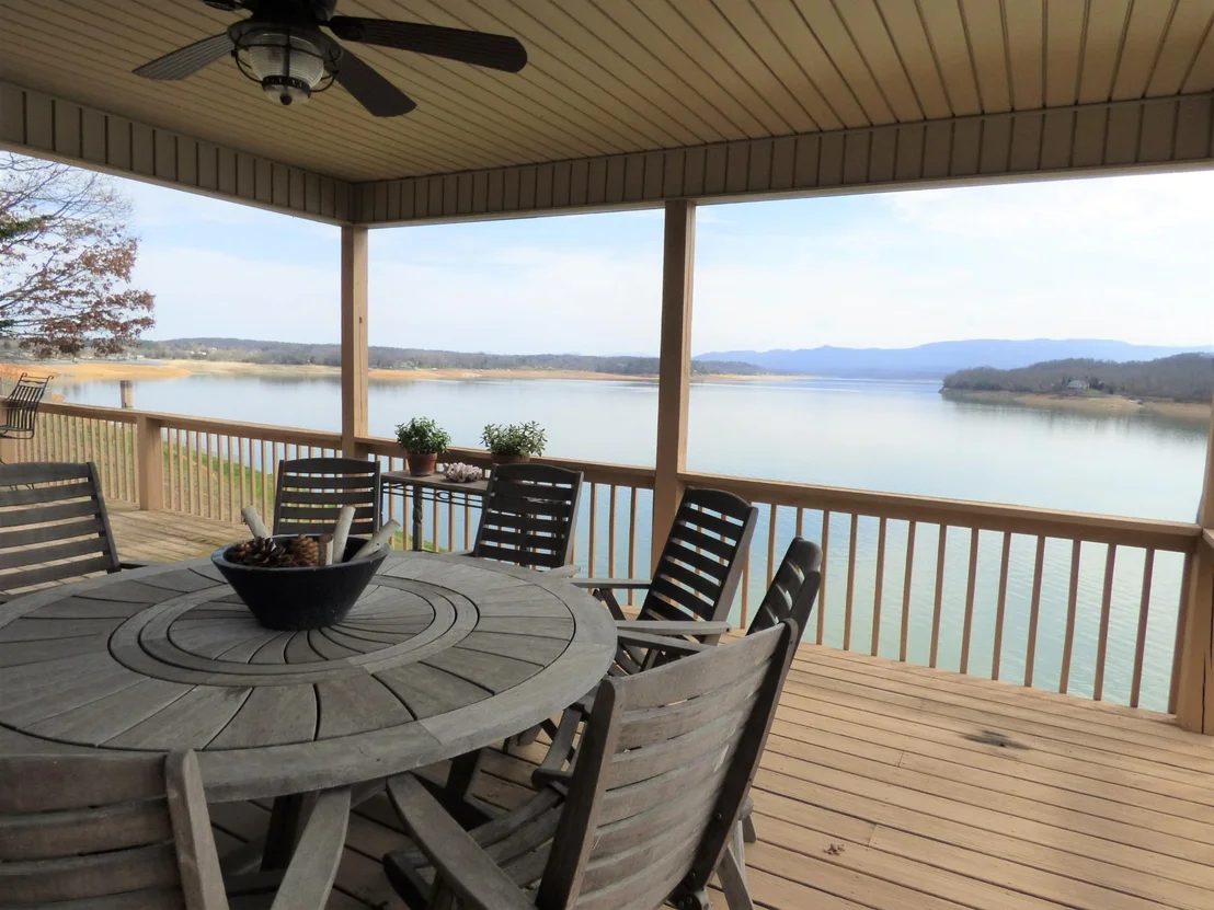 Photo of 950 Holtsinger Drive