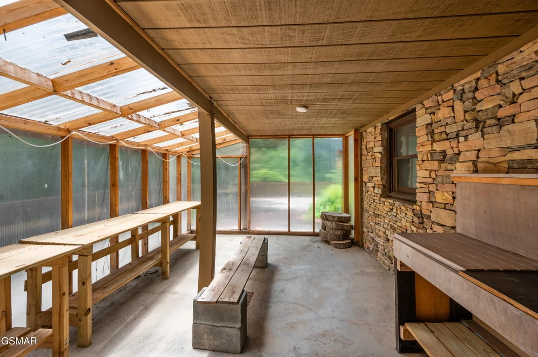 Photo of 2369 Goldrush Road