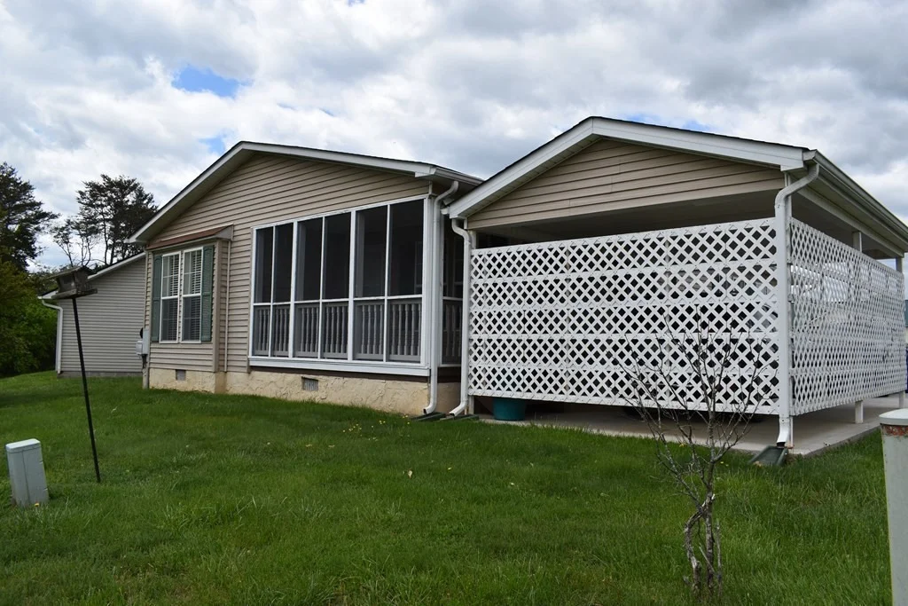 Photo of 1210 Turf Way