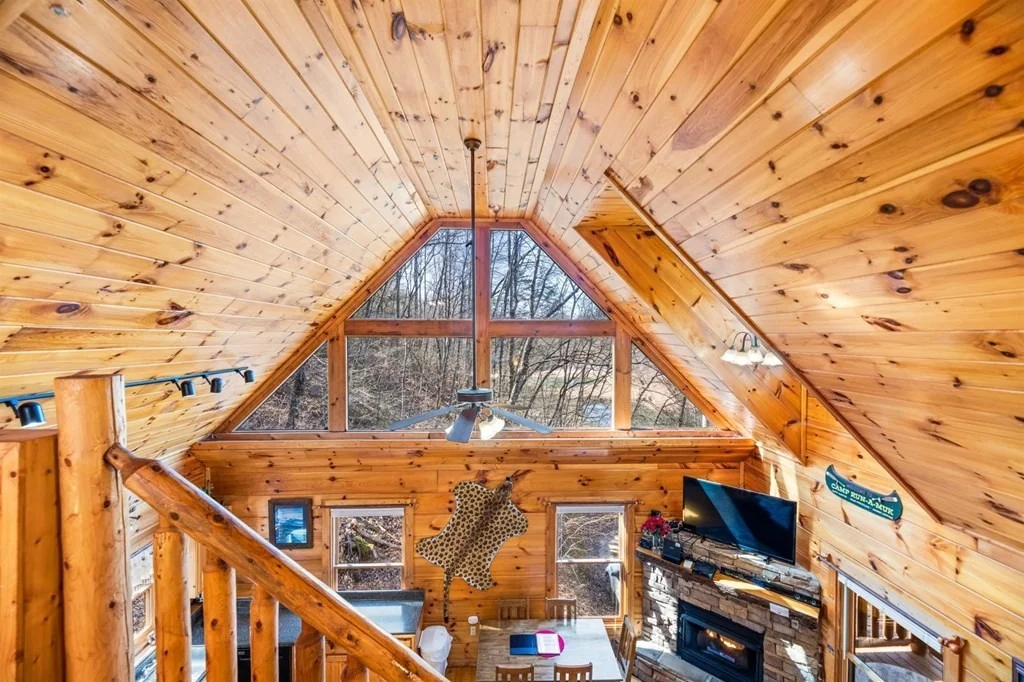Photo of 1234 Lakeview Drive