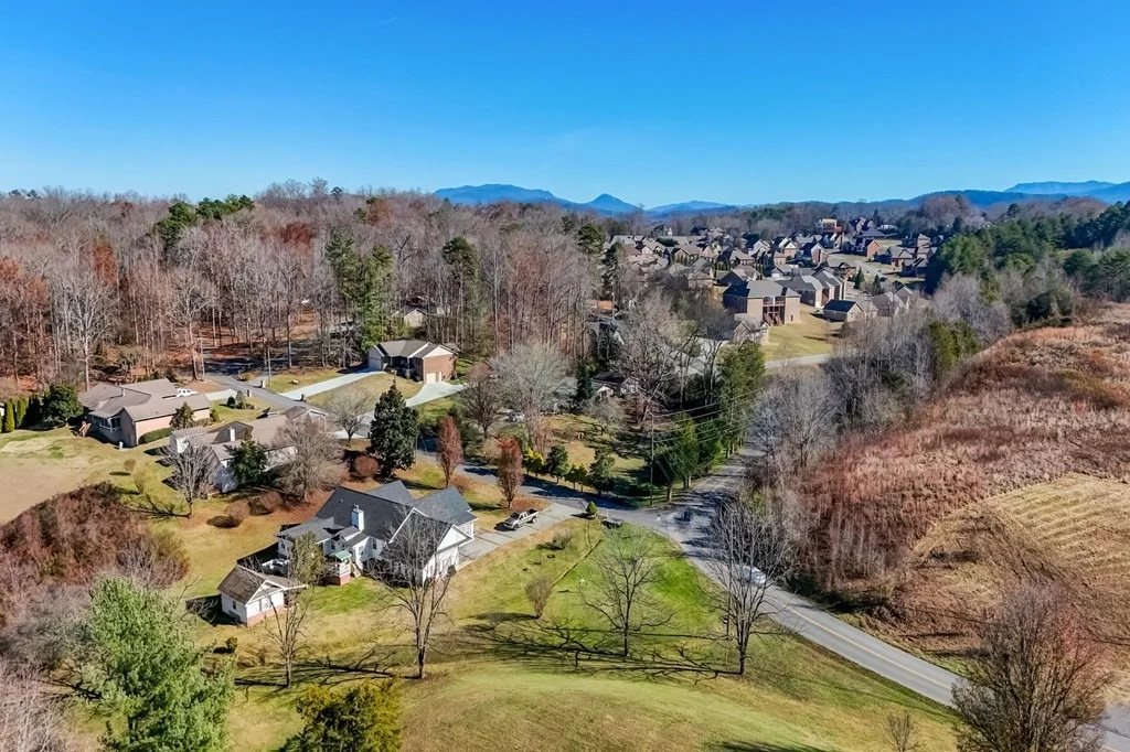 Photo of 1310 Laura Lane