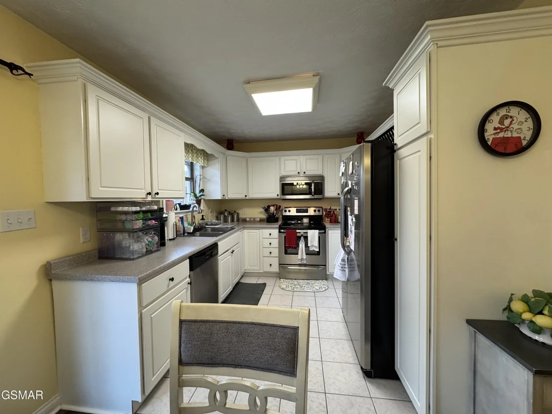 Photo of 628 Broadview Drive
