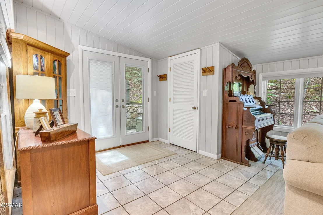 Photo of 2741 Mountain View Circle