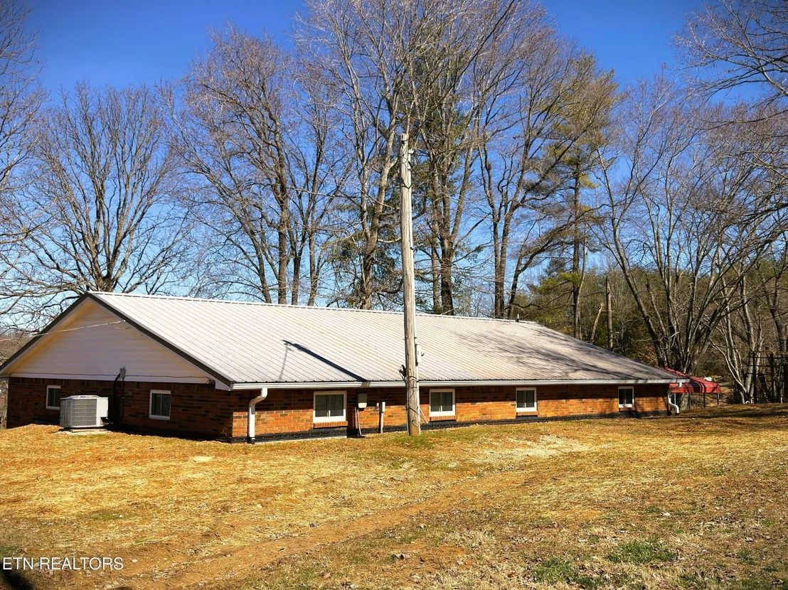 Photo of 1152 Dogwalk Rd