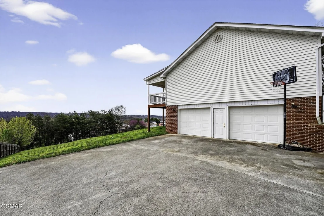 Photo of 477 Klondike Circle