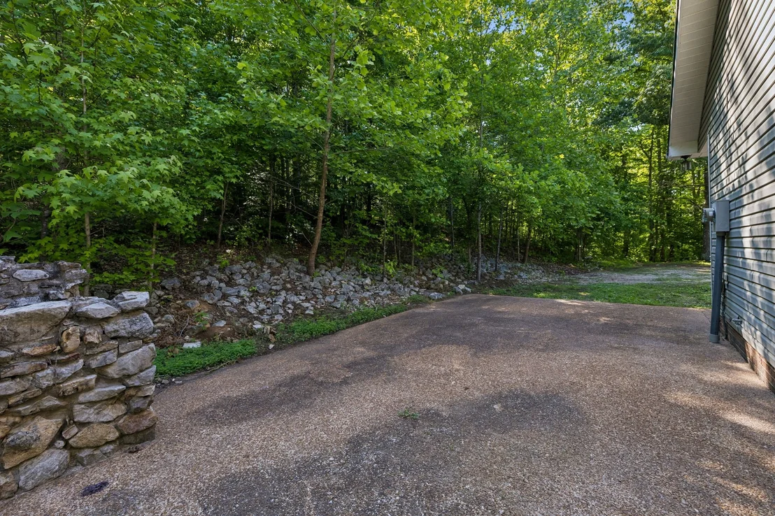 Photo of 619 Longbranch Rd