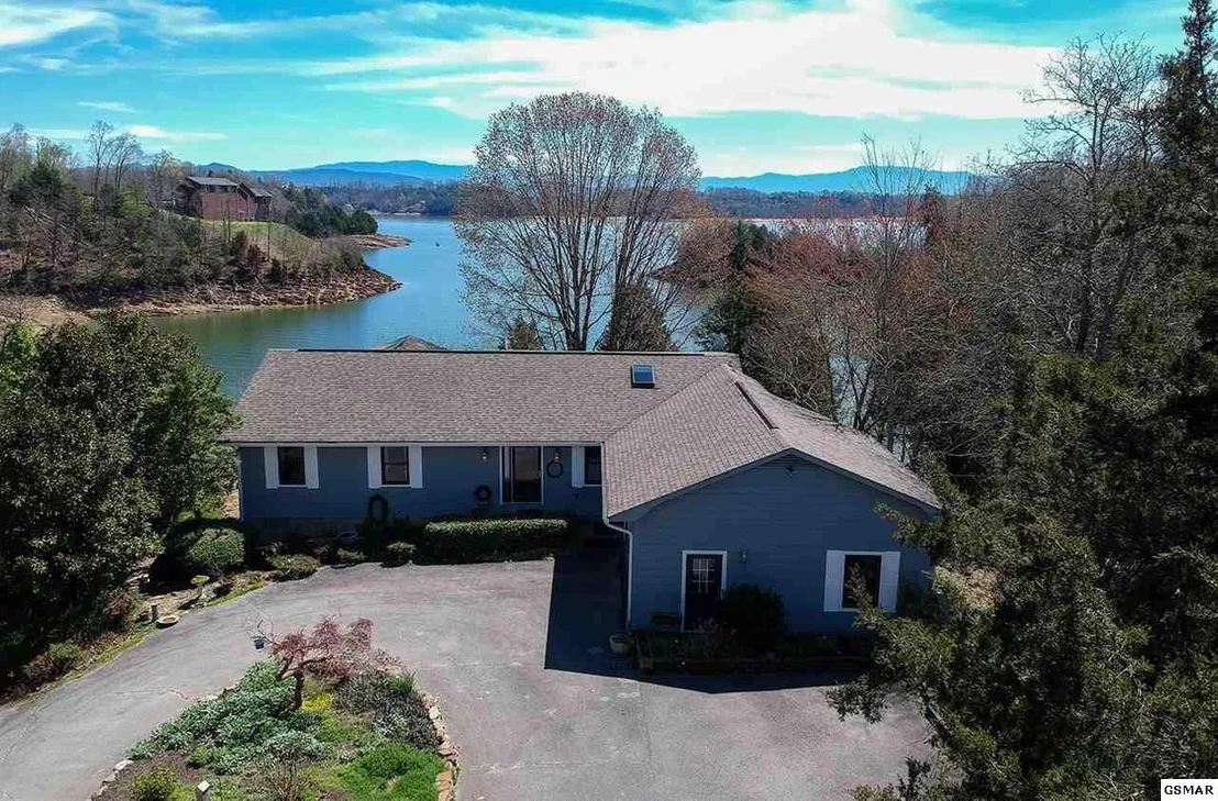 Photo of 1870 RIDGECREST Drive