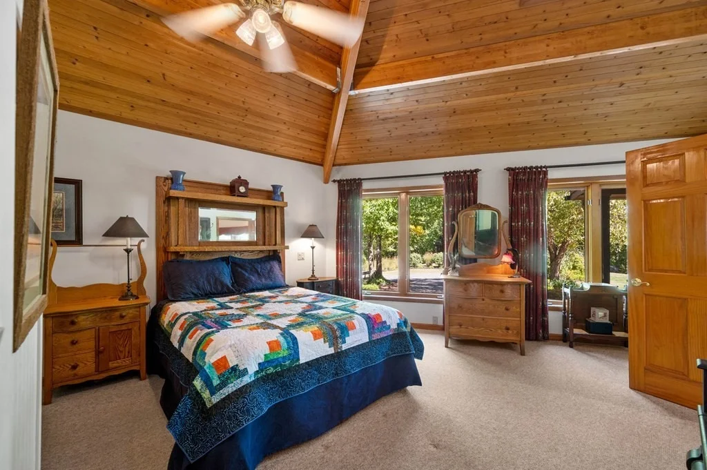 Photo of 2910 Mockingbird Way