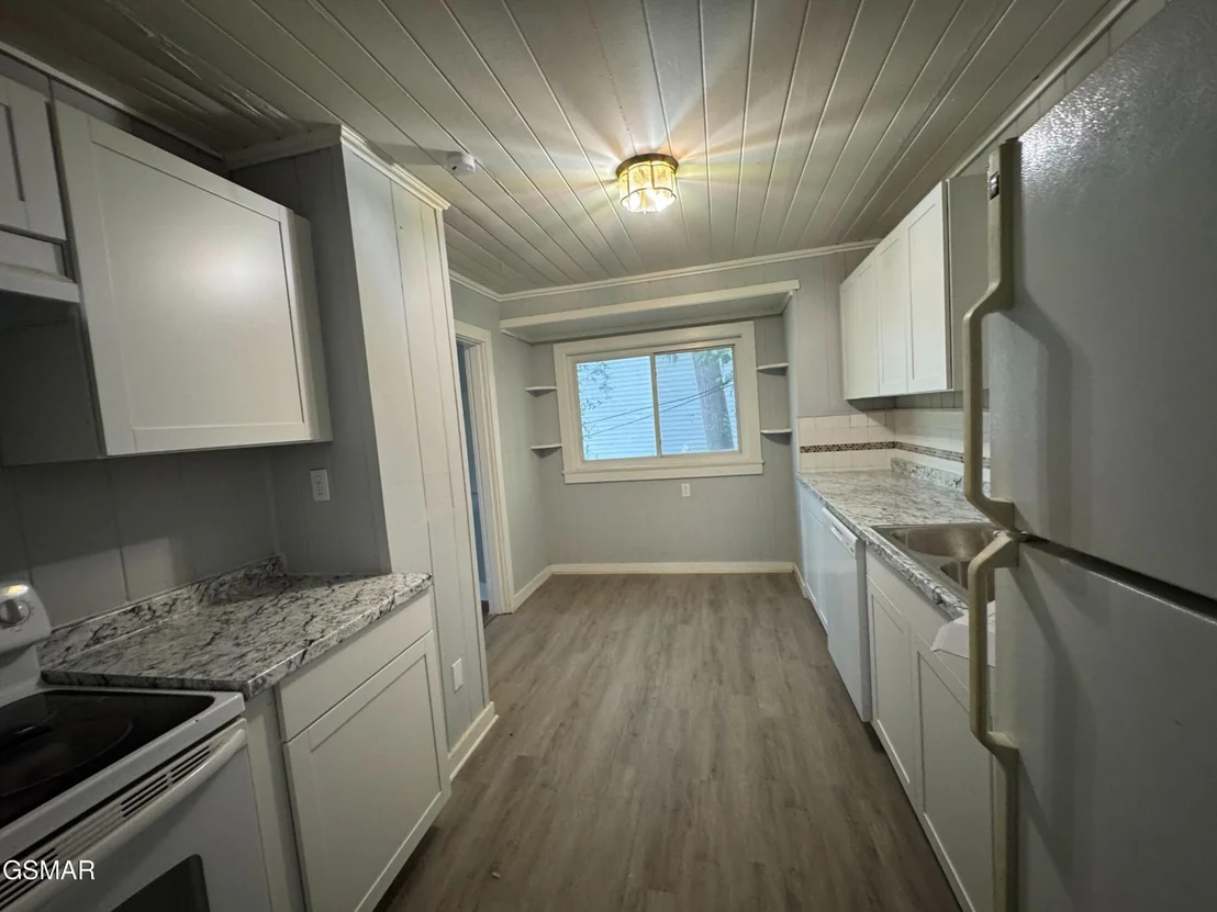 Photo of 409 Eastgate Road