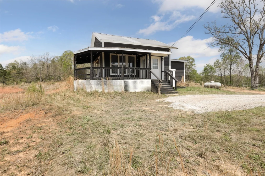 Photo of 320 Stewart Rd