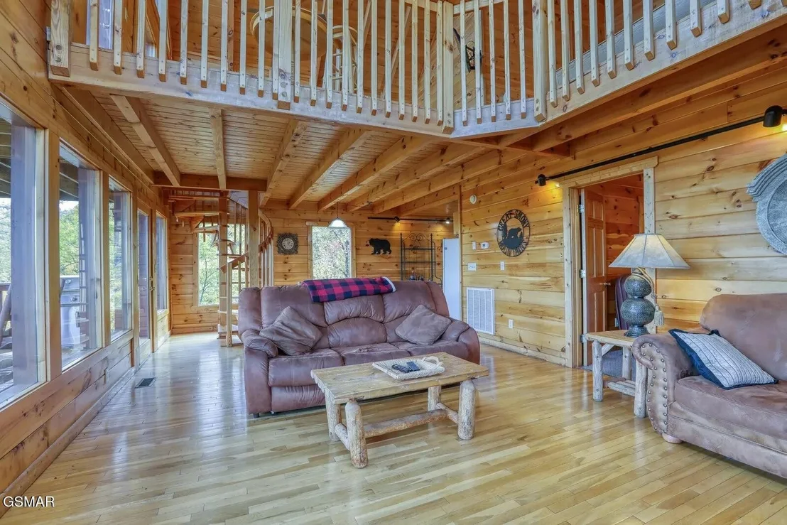 Photo of 2131 Windy Lane