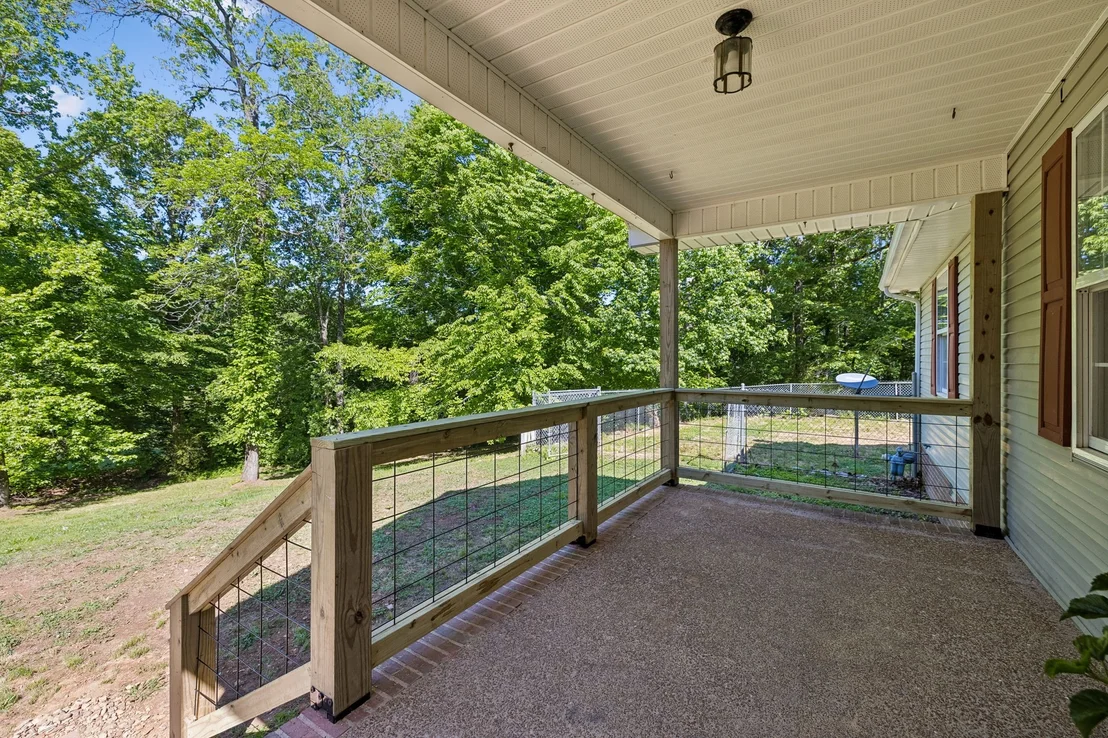Photo of 619 Longbranch Rd