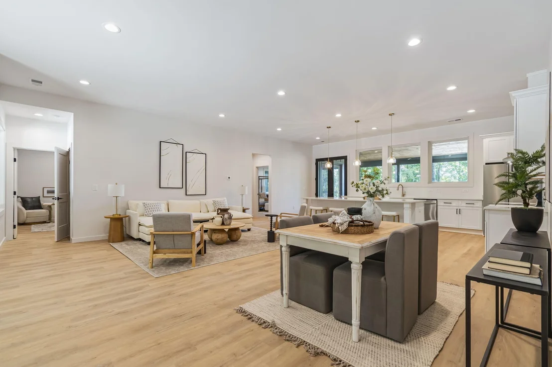 Photo of 824 Valley View Drive