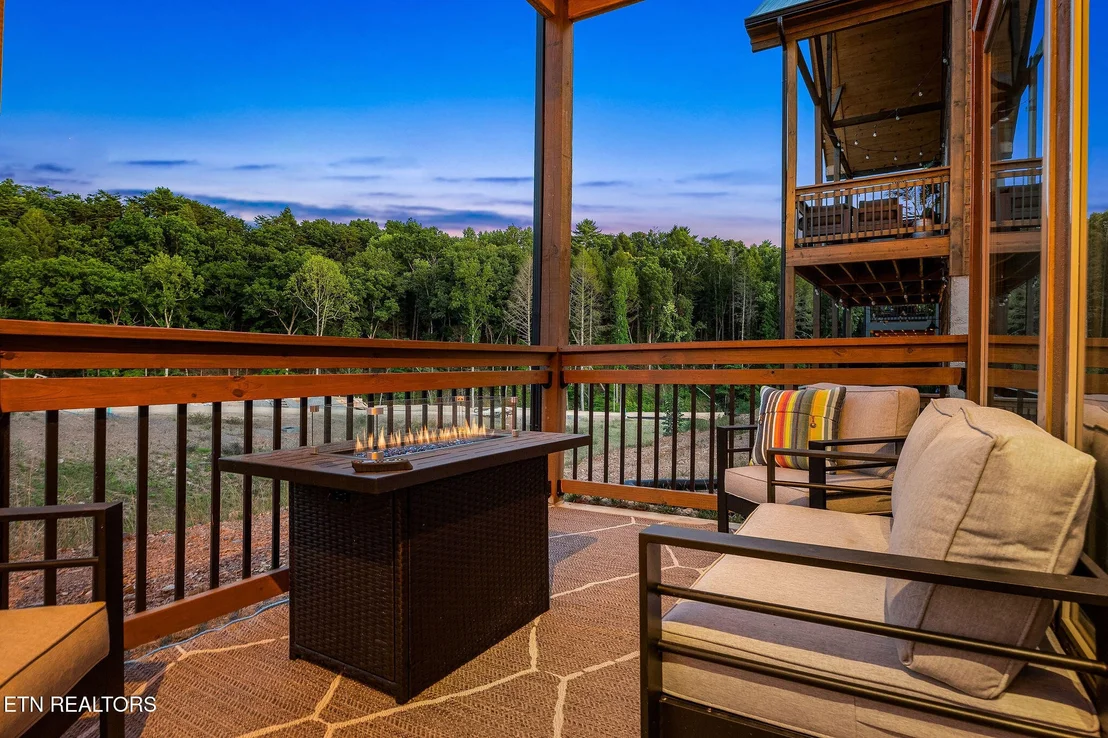 Photo of 519 Warbonnet Way