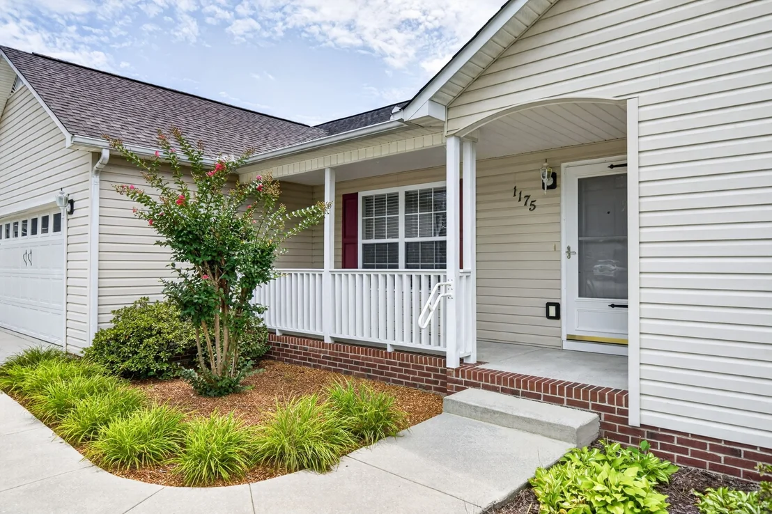 Photo of 1175 Dover Dr