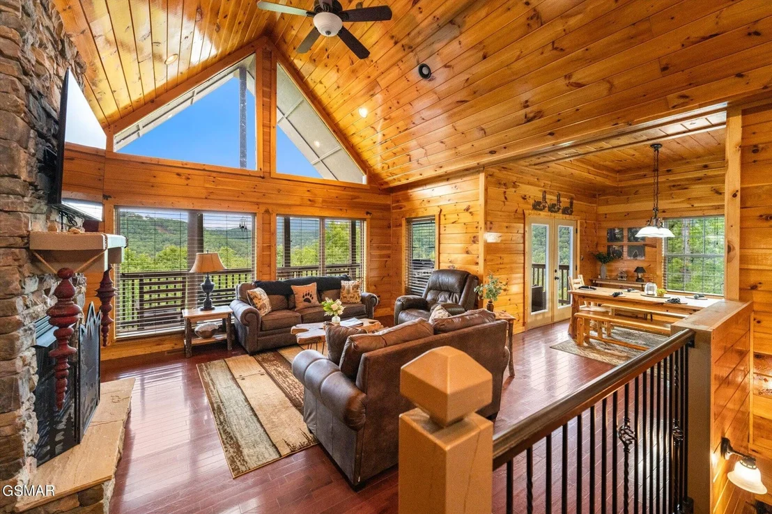 Photo of 4052 Ridgeback Ln