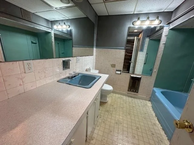 Photo of 70 RIVERSIDE DR