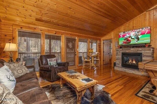 Photo of 1616 Pinewood Way