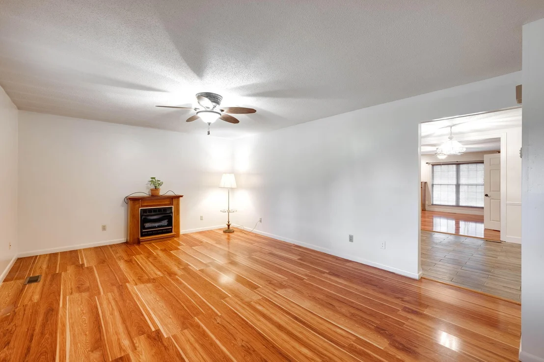 Photo of 102 Hobbs Ridge Road