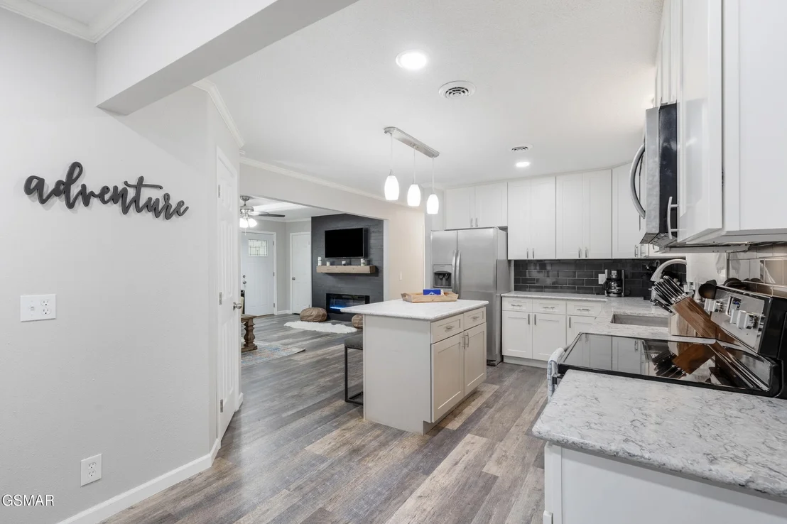 Photo of 2887 Pine Haven Drive