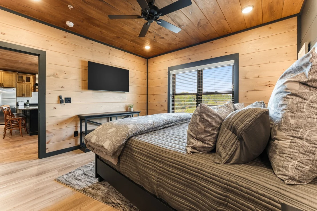 Photo of 1724 Knotty Log Way