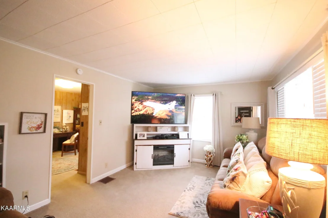 Photo of 8711 Trout Rd