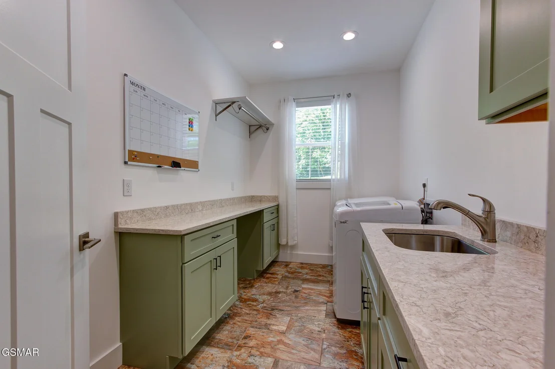 Photo of 3882 Thomas Cross Road