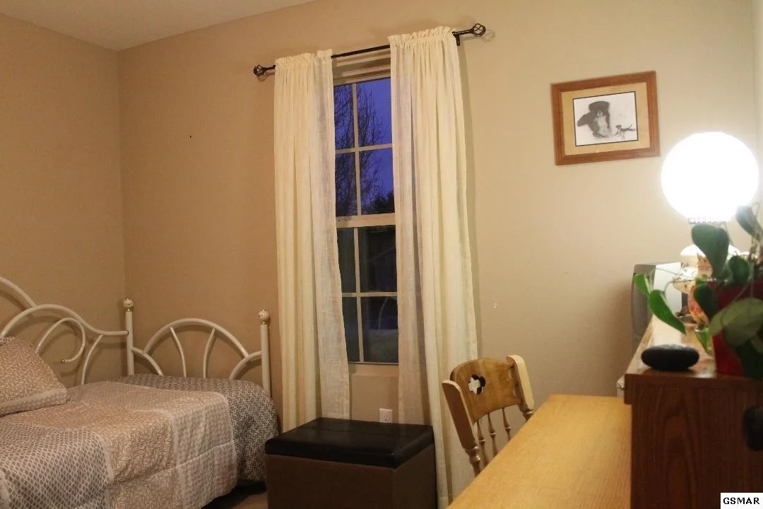 Photo of Unit SDRIVERGATE at 1660 RIVERGATE Drive