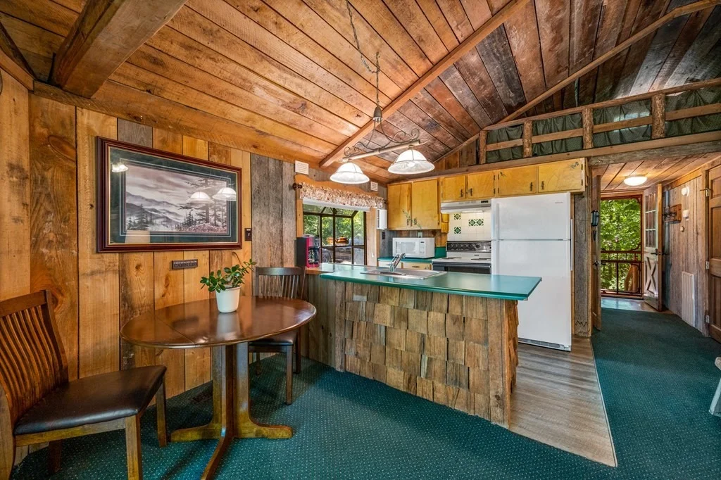 Photo of 2928 Mockingbird Way