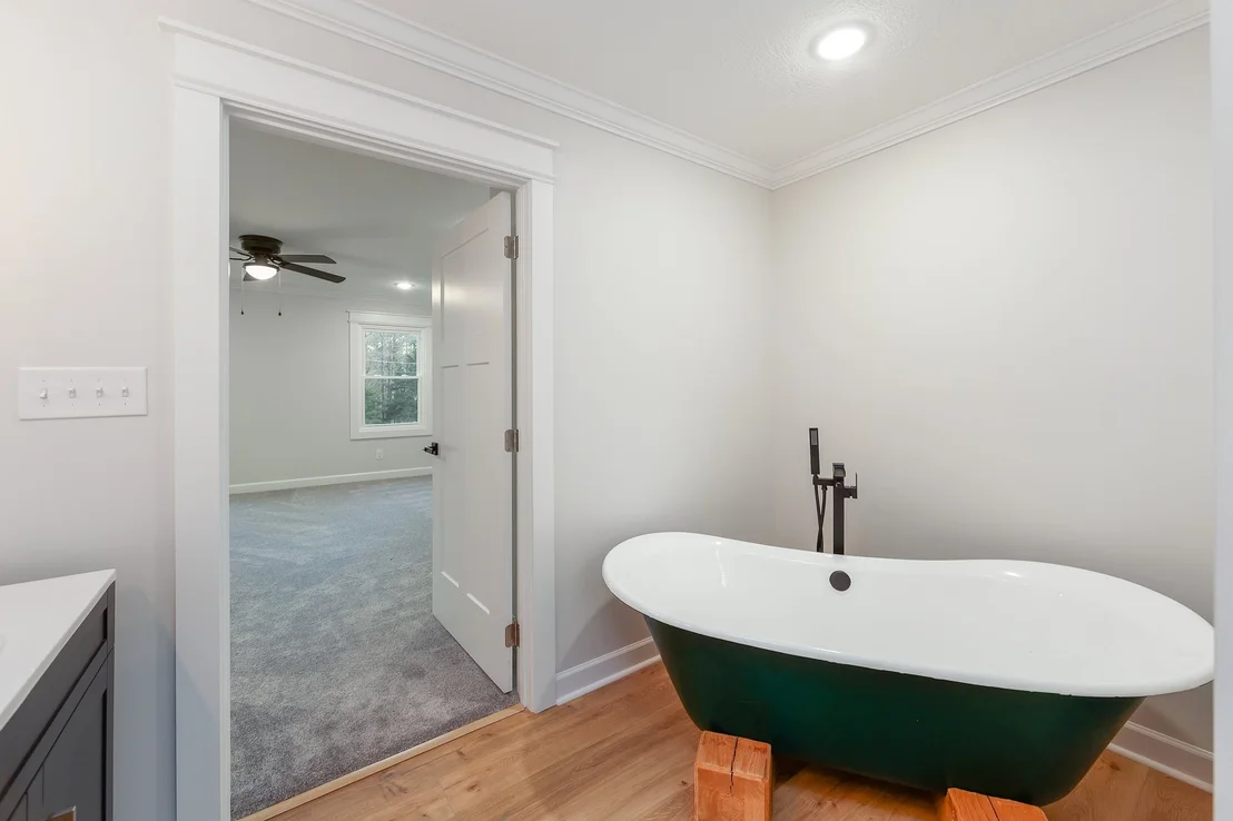Photo of 250 Bascom Rd