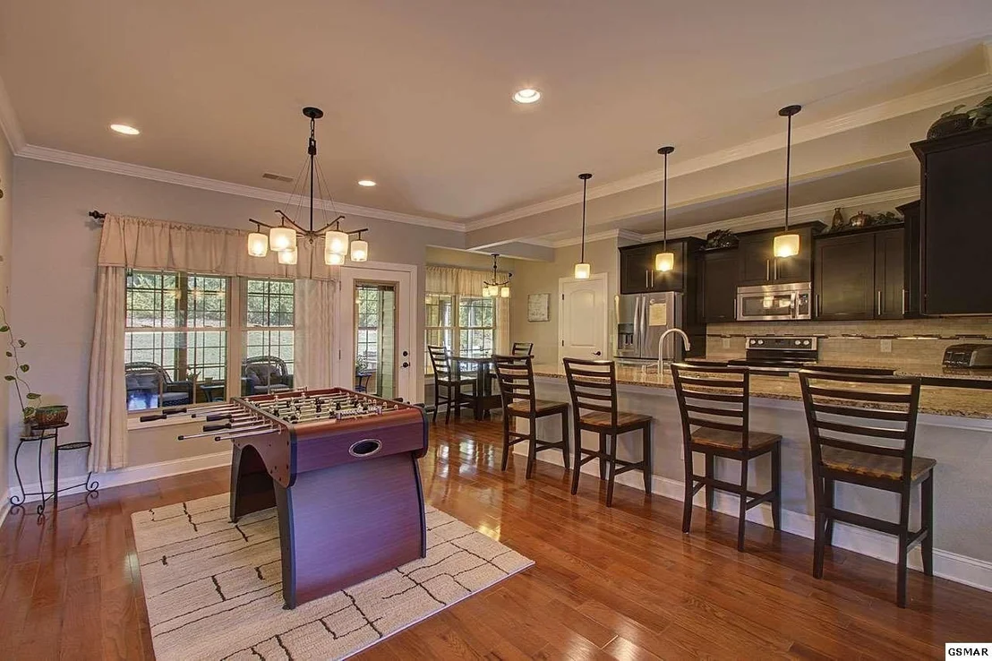 Photo of 712 Pleasant Valley Drive