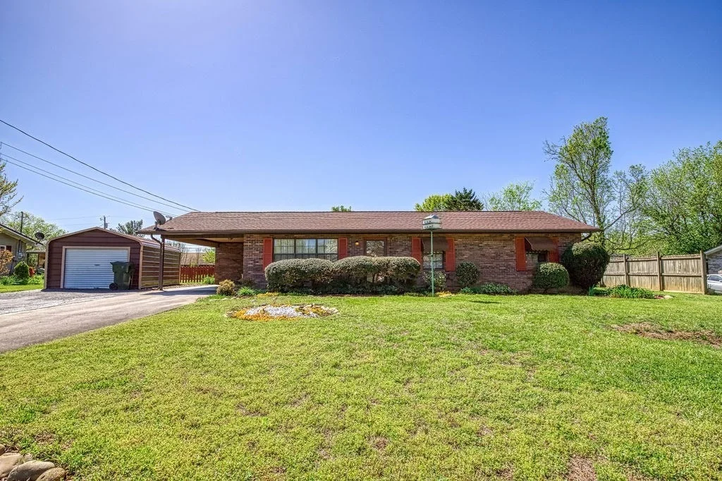 Photo of 1259 Tulip Circle