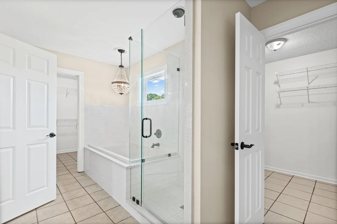 Photo of 371 BRIERHEDGE RD