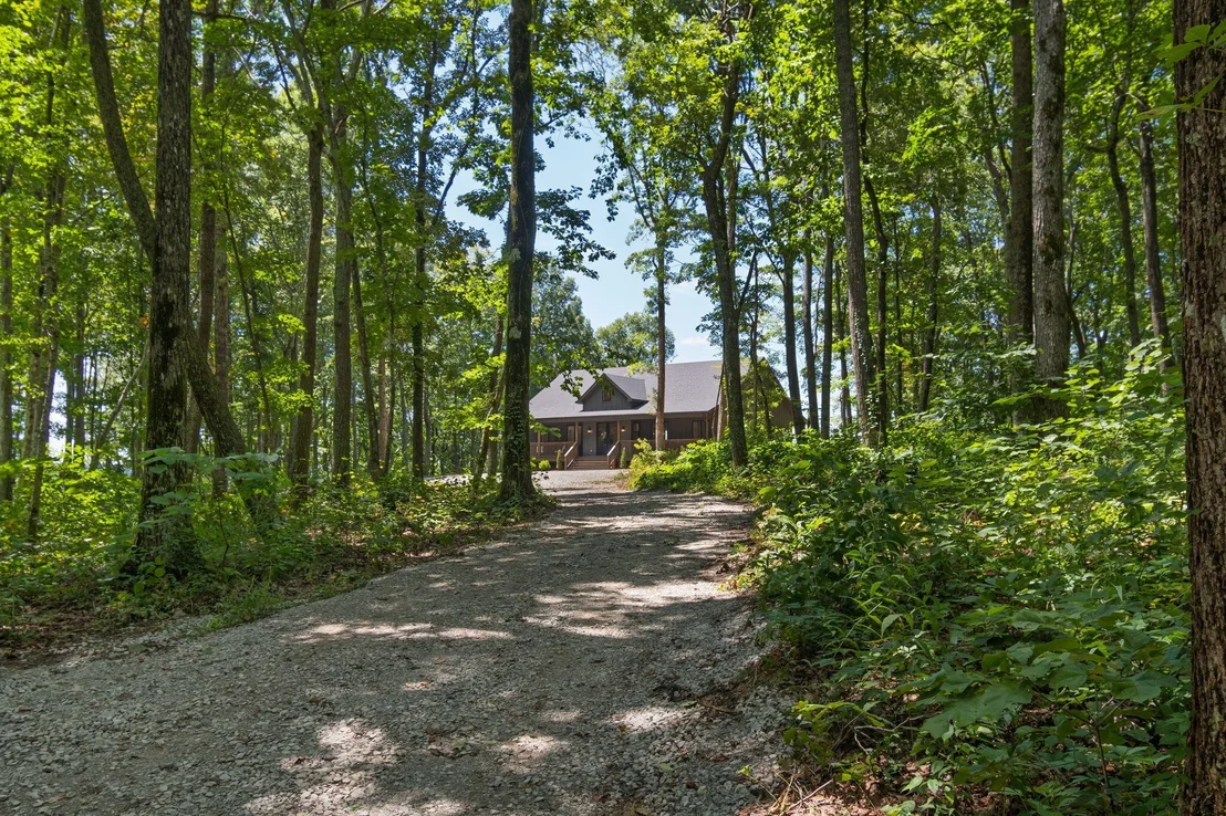 Photo of 900 Valley View Drive